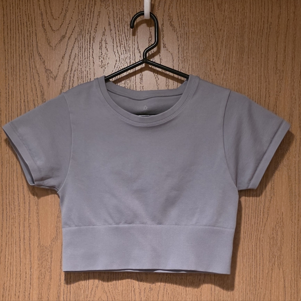 Offline by Aerie Gray Cropped Shirt